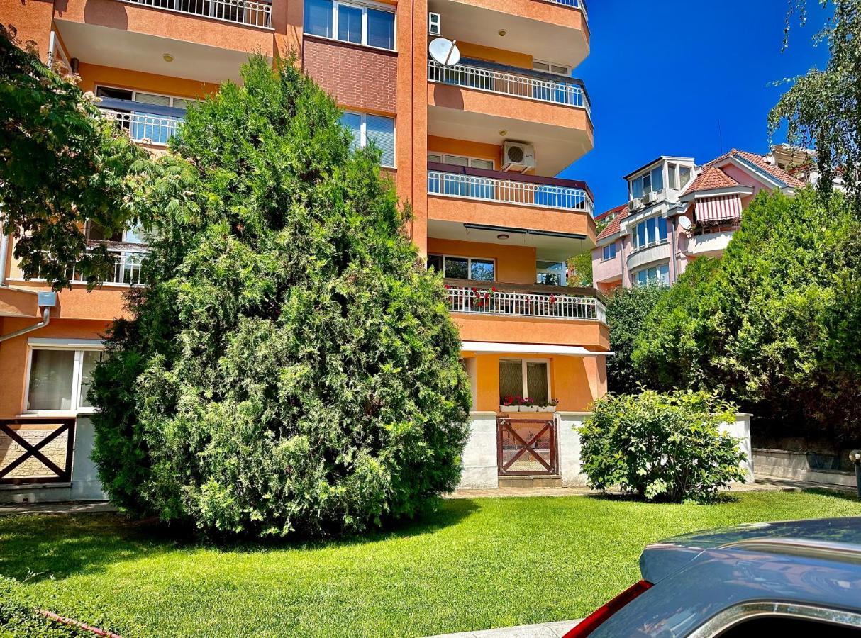 Sea Breeze Apartment Varna Exterior foto