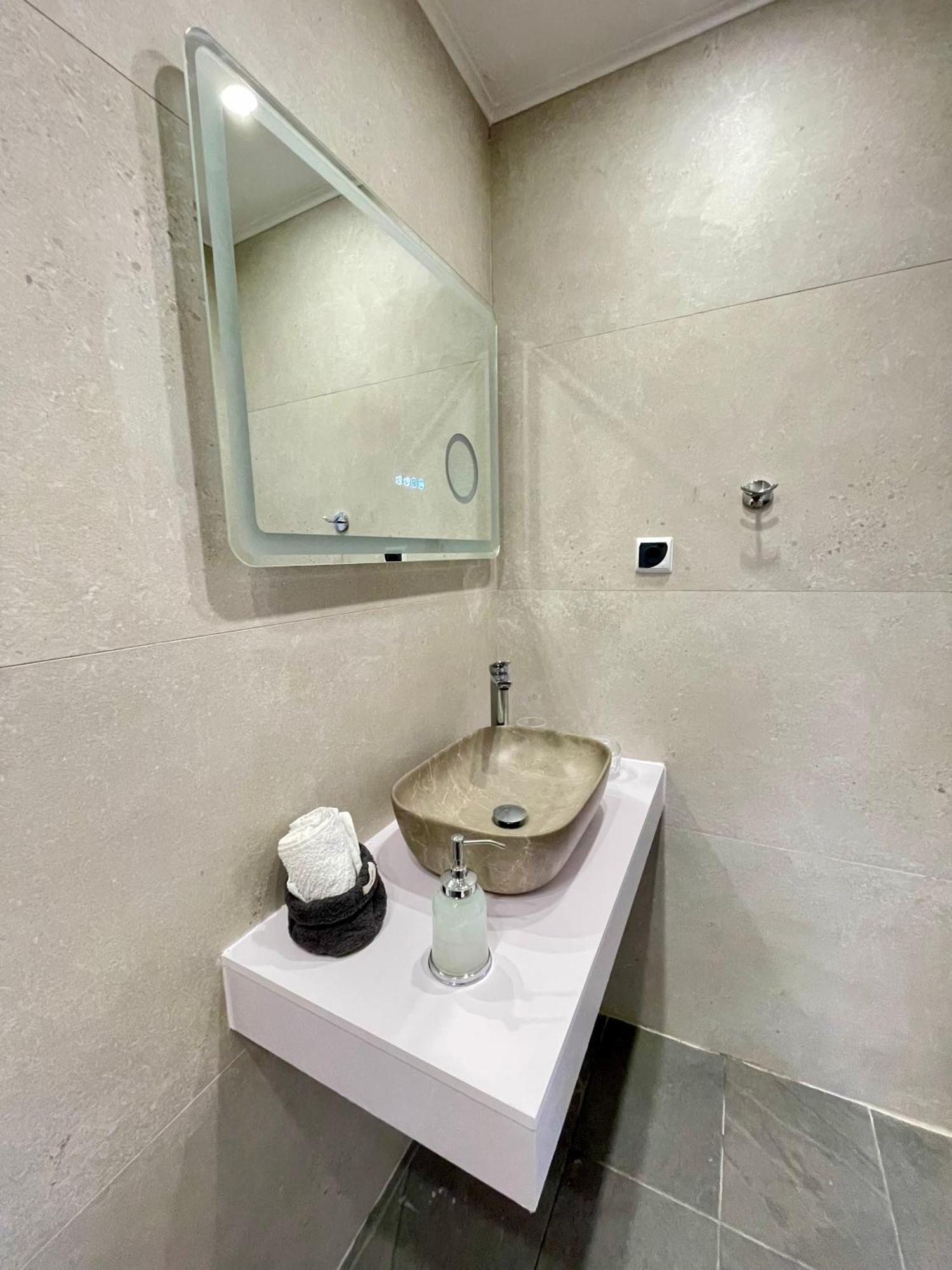 Sea Breeze Apartment Varna Exterior foto